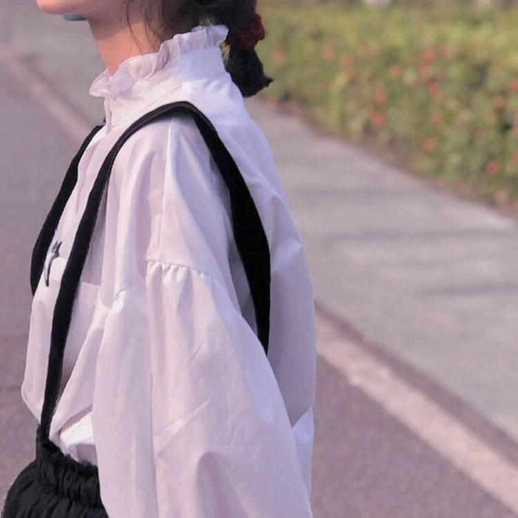 绯村剑心（原名：绯村心太；身份：飞天御剑流十四代传人、“刽子手拔刀斋”） - 教育课程视频在线观看 - 平板观影